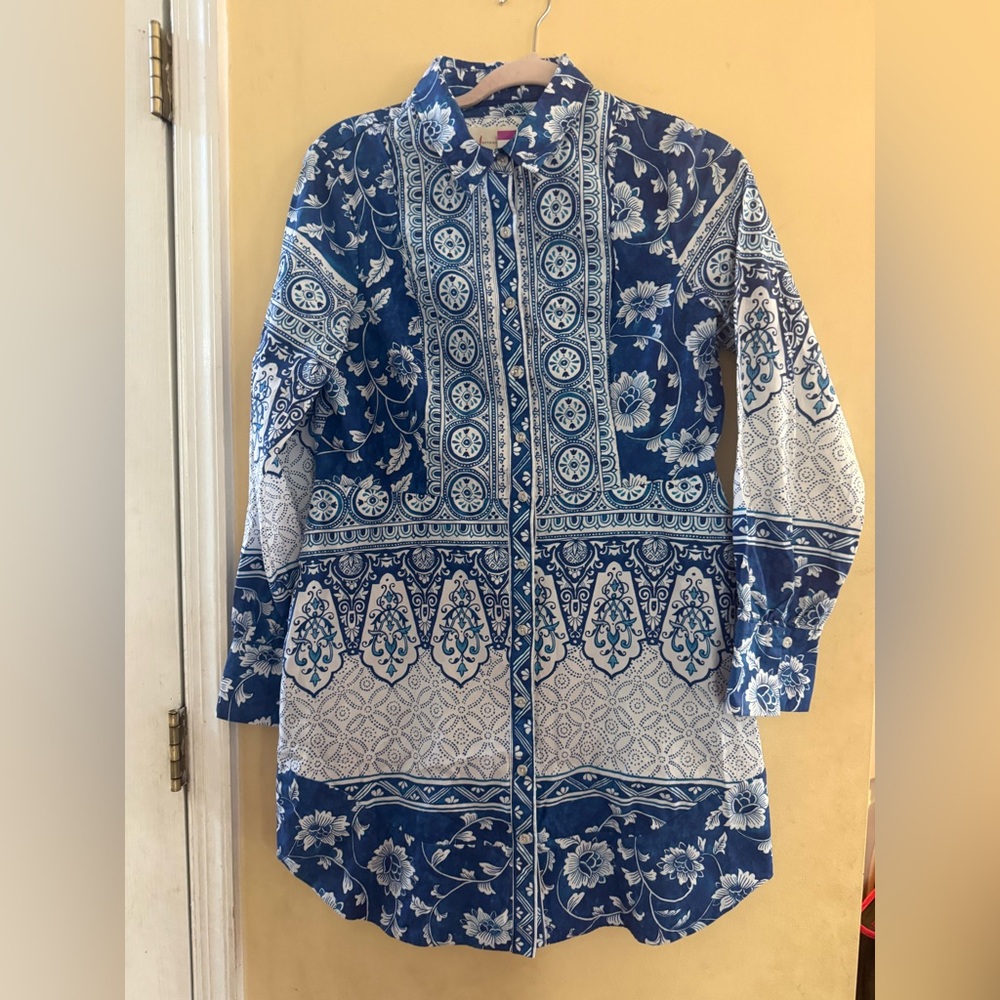 Beautiful Anthropologie Blue and White Floral Button-Up Dress, M